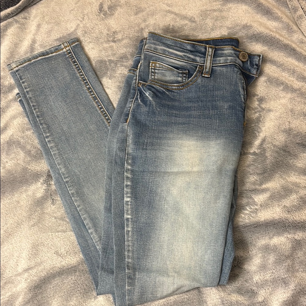 Blue Skinny Jeans with Faded Wash and Tapered Fit